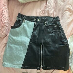 Maniere De Voir Two Tone Mini Skirt